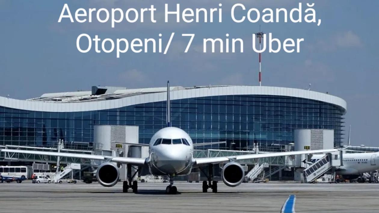 Airplane By Airport Residence オトペニ エクステリア 写真